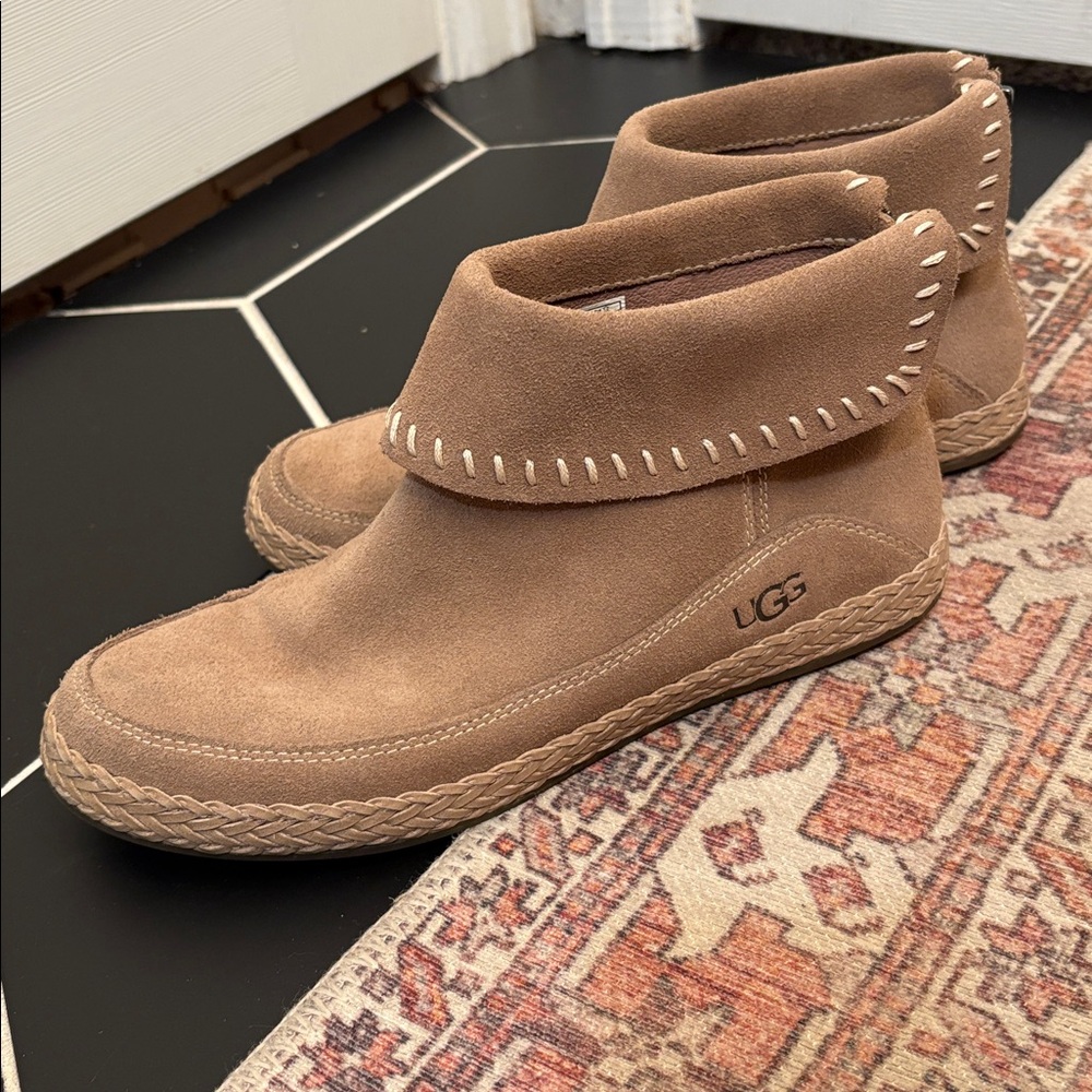 UGG Varney sheepskin ankle bootie